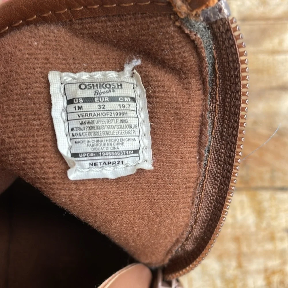 Oshkosh girls booties size 1M